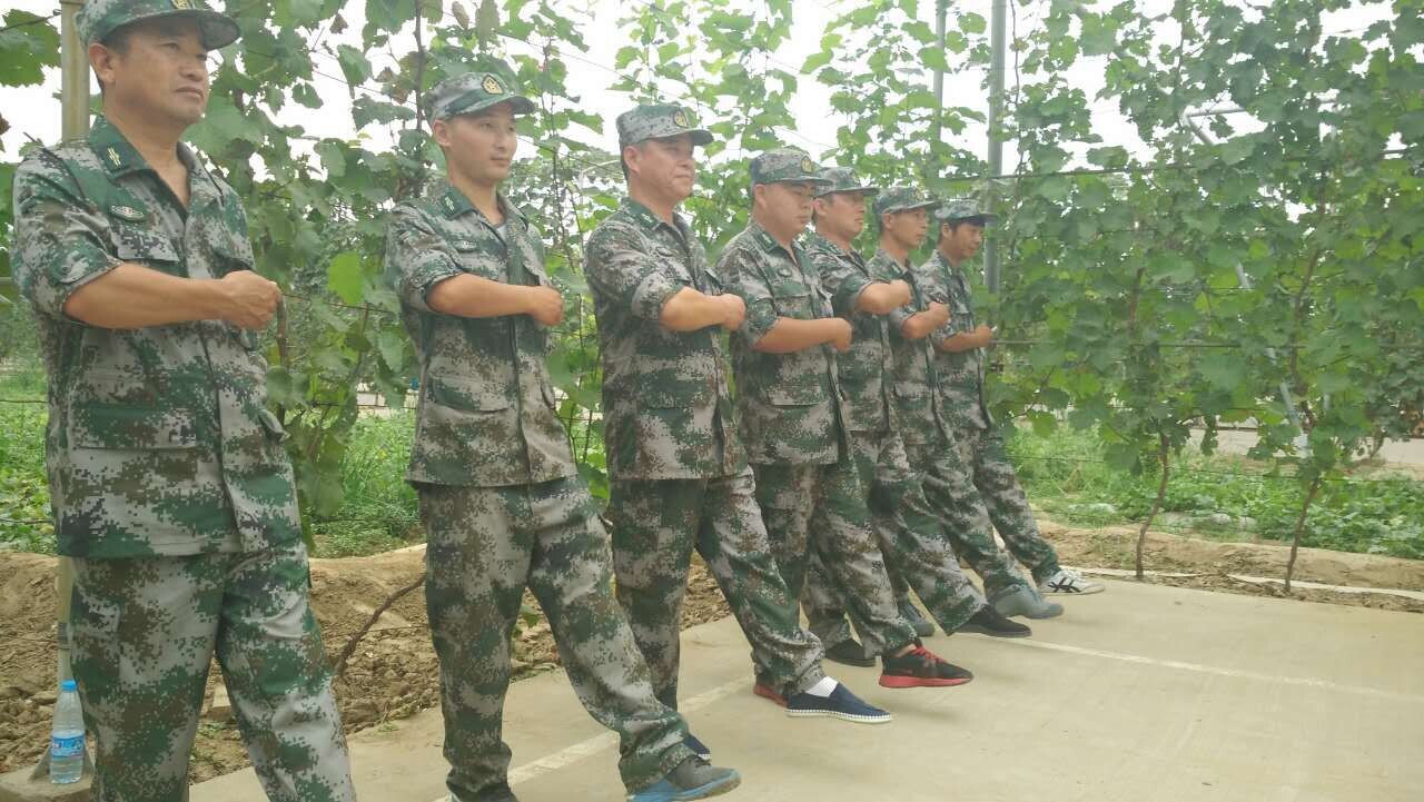 長(zhǎng)征駕校教練員軍訓(xùn)活動(dòng)